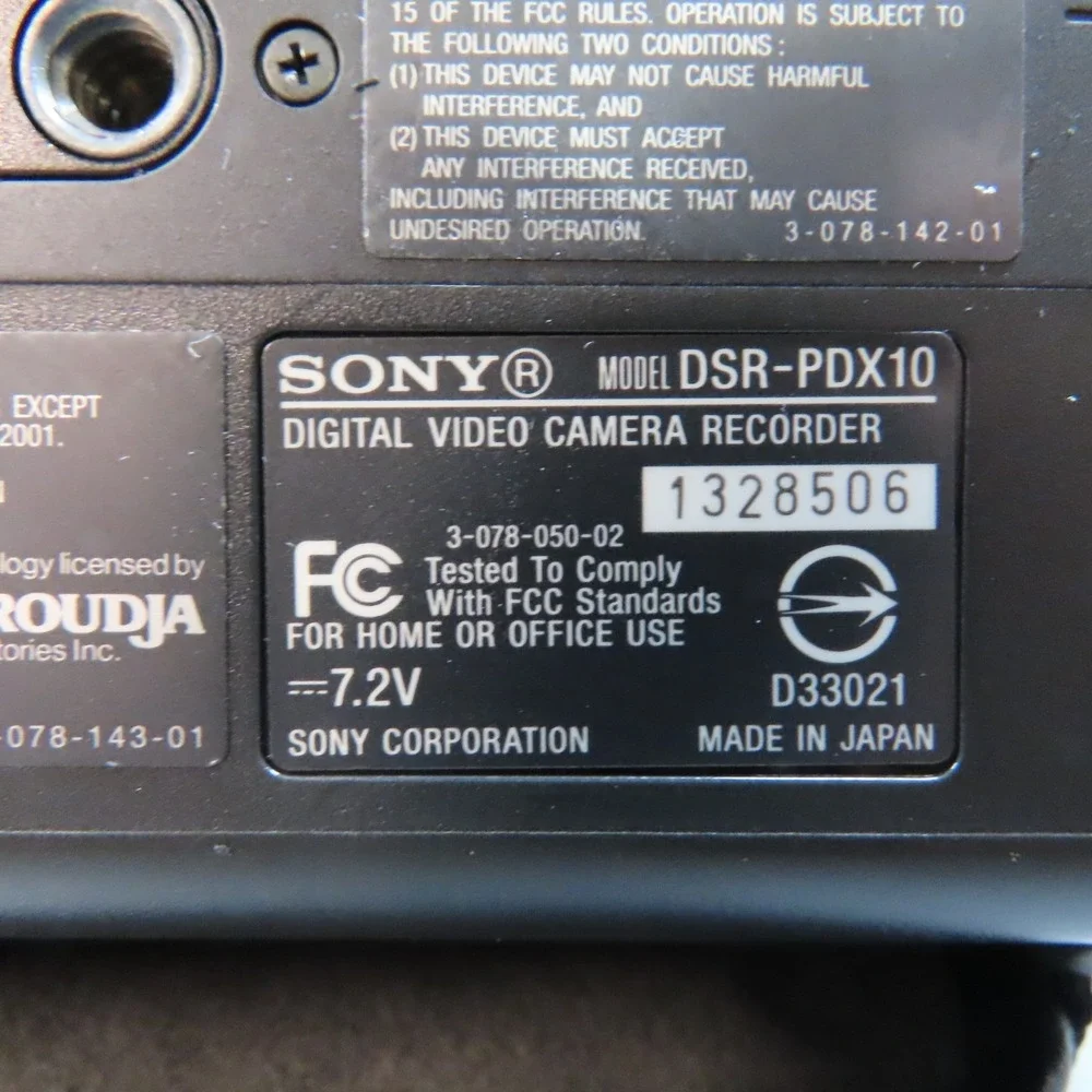 Sony DSR-PDX10 DVCAM Handheld Camcorder 3CCD 12x Optical Zoom High Definition